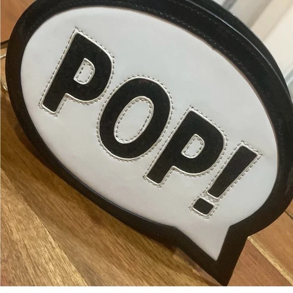 Kate Spade New York Black and White Novely Speech Bubble 'POP!' Crossbody EUC - Picture 11 of 16